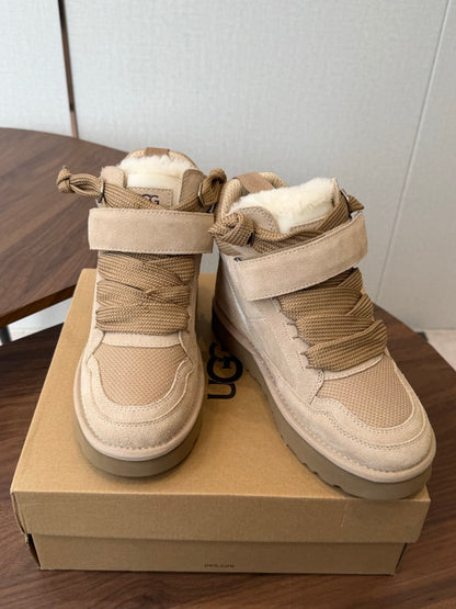 Lowmel Wedge Trainer In The Antilope Colorway