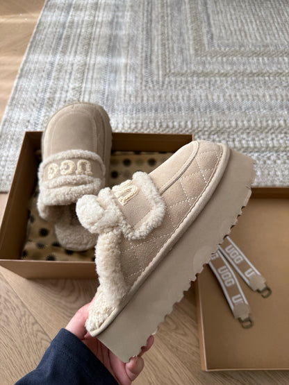 Izwear Violet Metalasse Shearling Platform Slippers In Sand Colorway