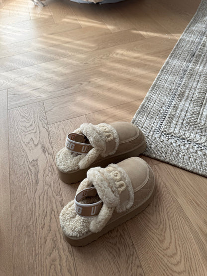 Izwear Violet Metalasse Shearling Platform Slippers In Sand Colorway