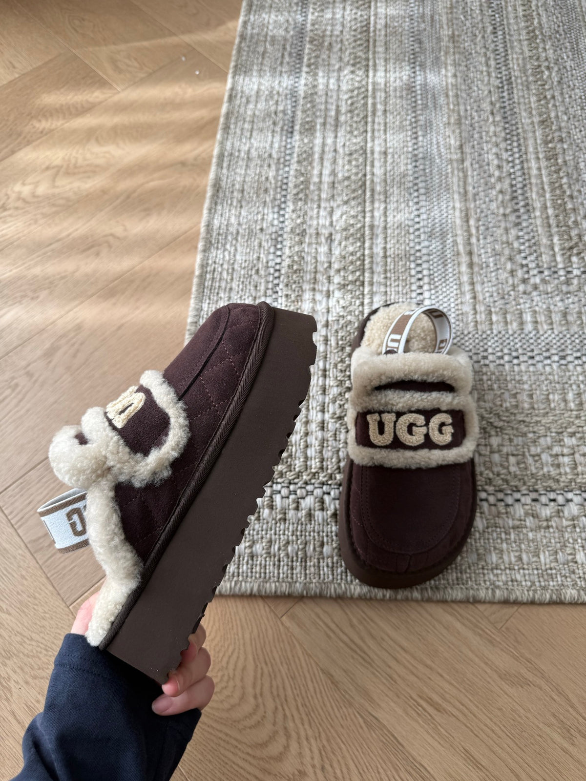 Ozwear Violet Shearling Platform Slipper In Chocolate